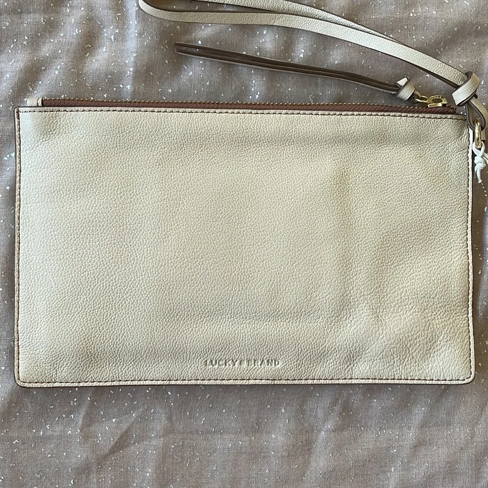 Brand New Lucky Brand Genuine Leather Pale Ecru Multi Yellow Zippered Wristlet
